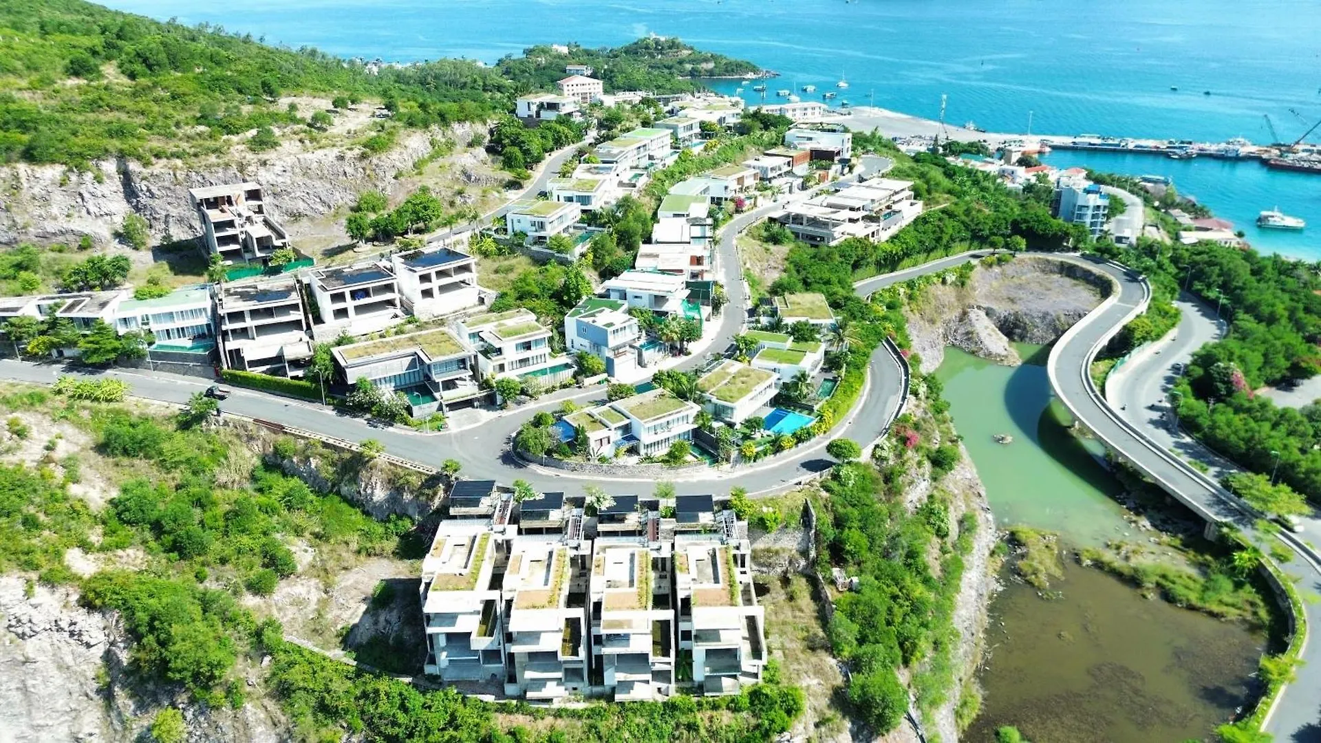 Anh Nguyen Oceanfront Luxury Villas نها ترانج
