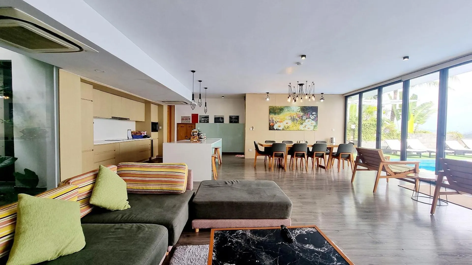 Anh Nguyen Oceanfront Luxury Villas نها ترانج