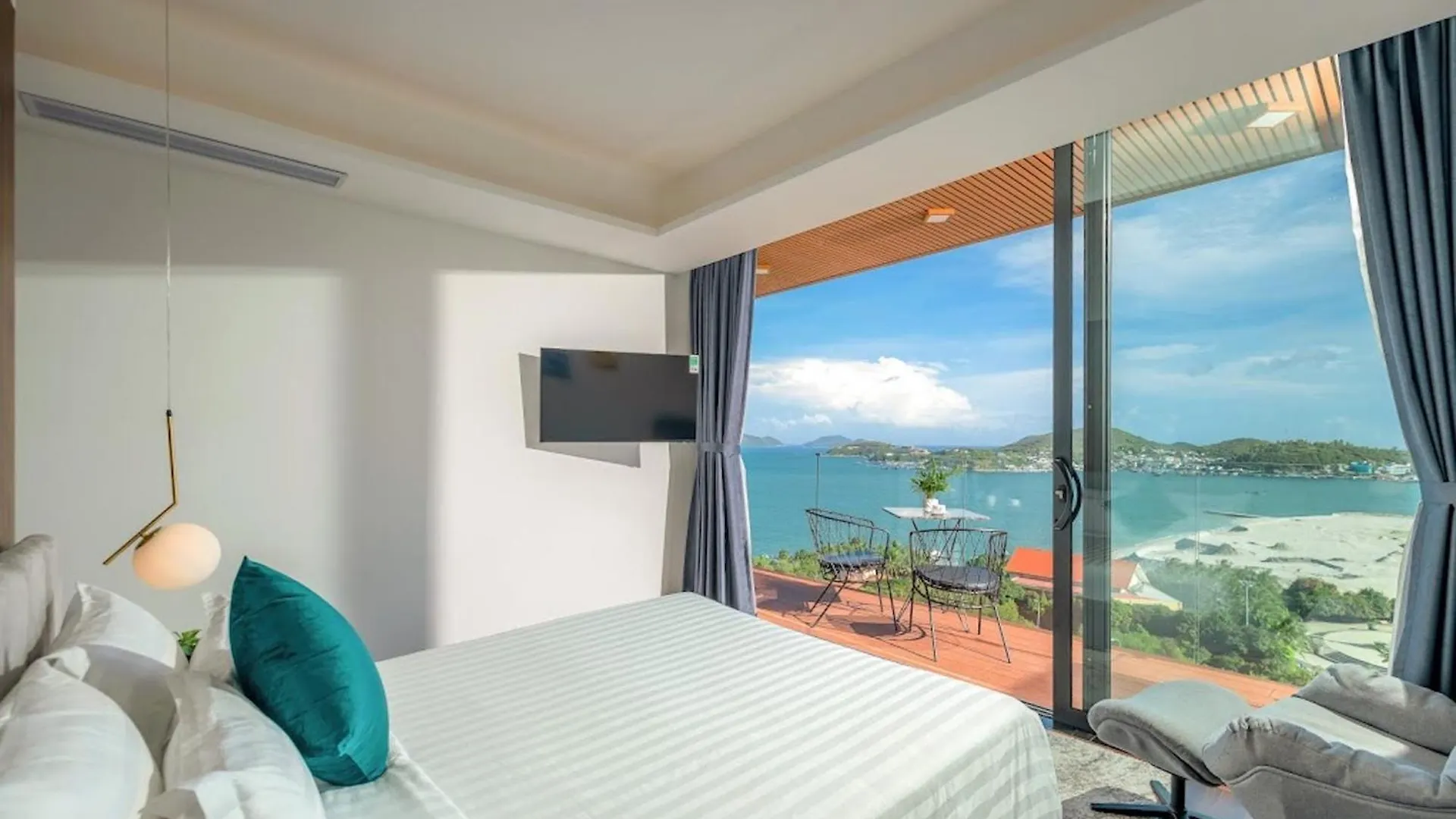 Anh Nguyen Oceanfront Luxury Villas نها ترانج
