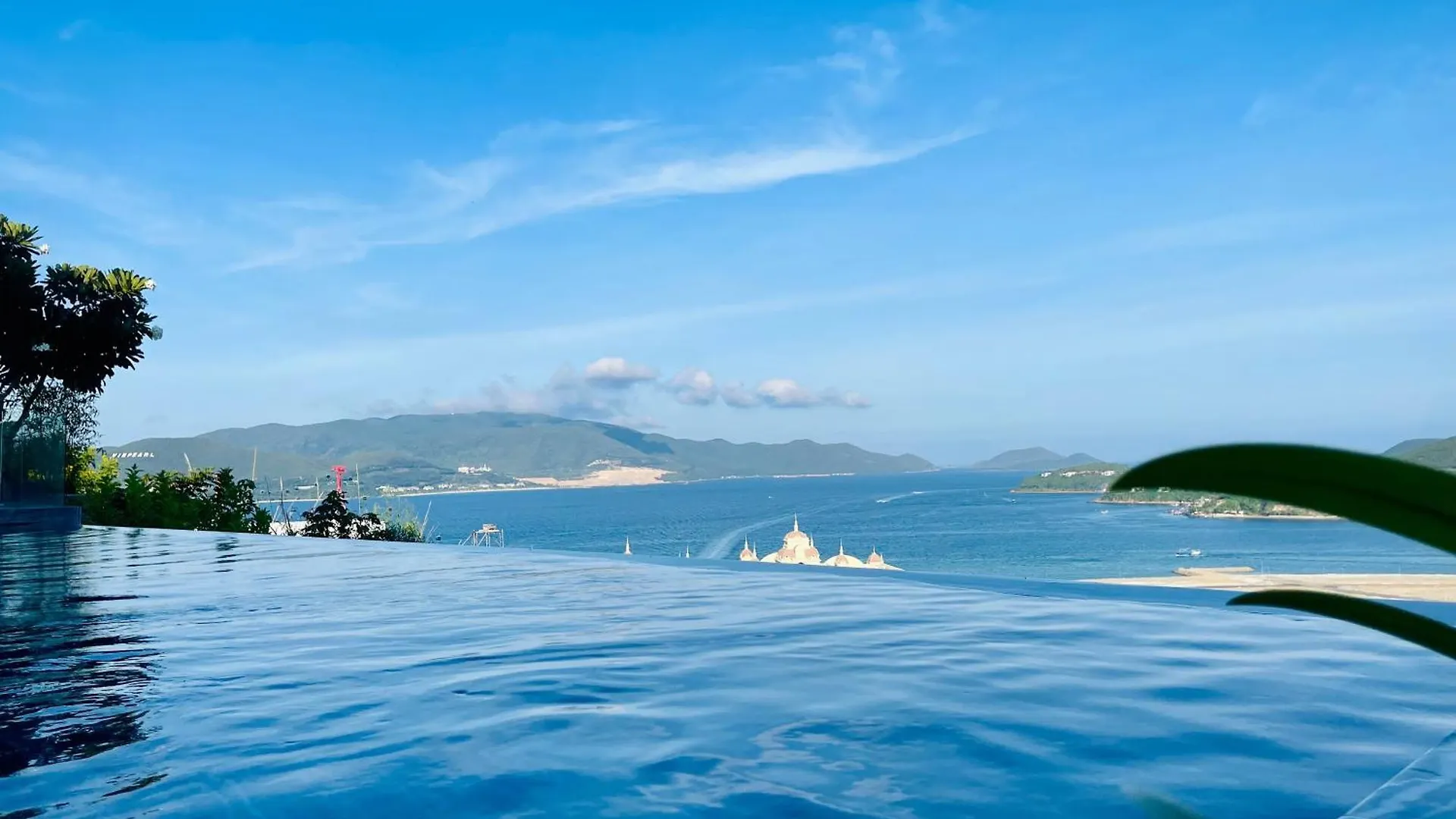 Anh Nguyen Oceanfront Luxury Villas نها ترانج 0*,  فيتنام