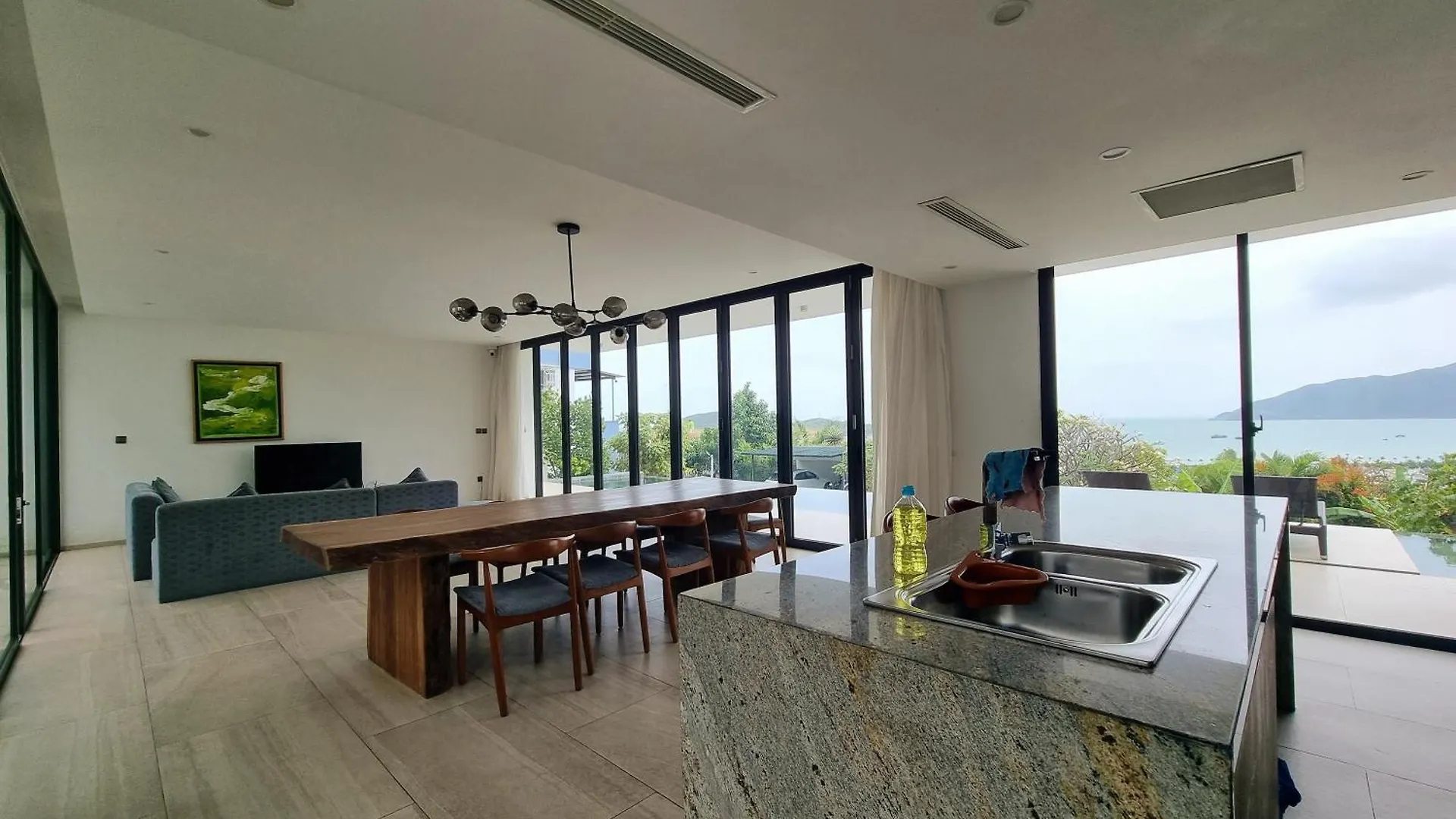 Anh Nguyen Oceanfront Luxury Villas نها ترانج